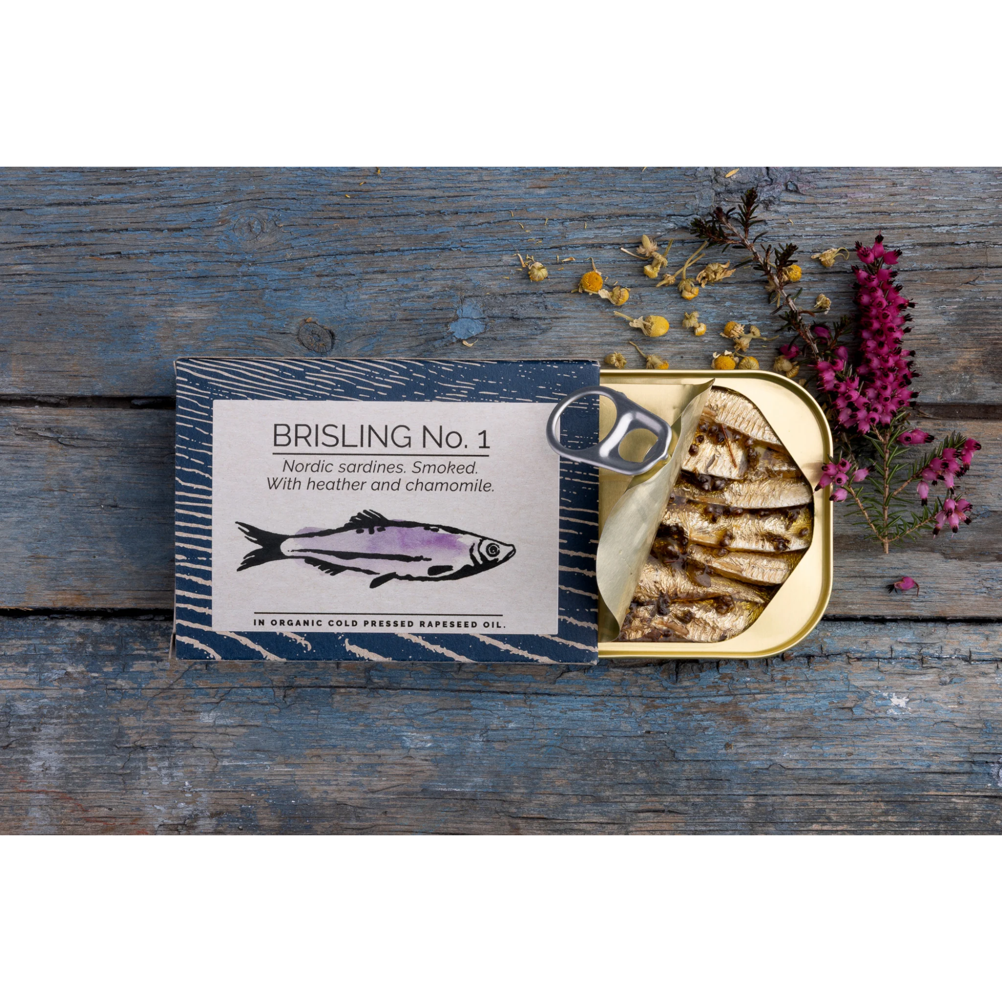 FANGST Smoked Sprats with Heather and Chamomile (BRISLING No.1) - Nordic Sardines
