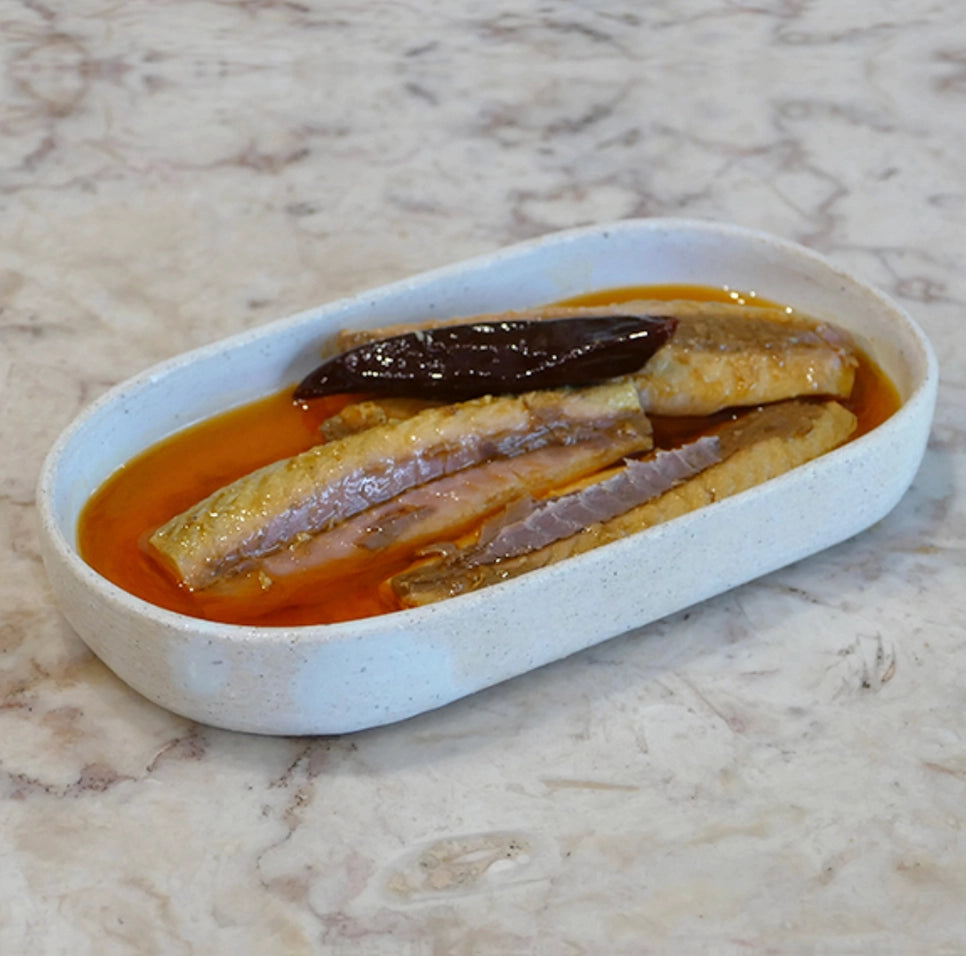 MISS CAN Mackerel Fillets with Curry and Chili Pepper
